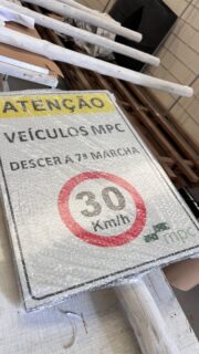 SINALIZAÇÃO REFLETIVA PARA CANTEIRO DE OBRA

Obra segura começa com sinalização bem feita.

Na Abrasil, você encontra placas refletivas para canteiro de obra, áreas industriais, mineradoras, empresas, acessos, rotas, avisos, segurança e identificação de ambientes.

Produzimos sob medida, com acabamento profissional, alta visibilidade e material ideal para quem precisa de organização, segurança e presença visual no local.

Sinalização refletiva para sua obra?
Chame a Abrasil no WhatsApp:

31 3544-1777

Abrasil Placas
O nosso negócio é você aparecer.

#abrasil #mpc #vale #mineradora #sinalização #canteirodeobra #placasrefletivas #comunicaçãovisual #segurançanotrabalho #betim #minasgerais