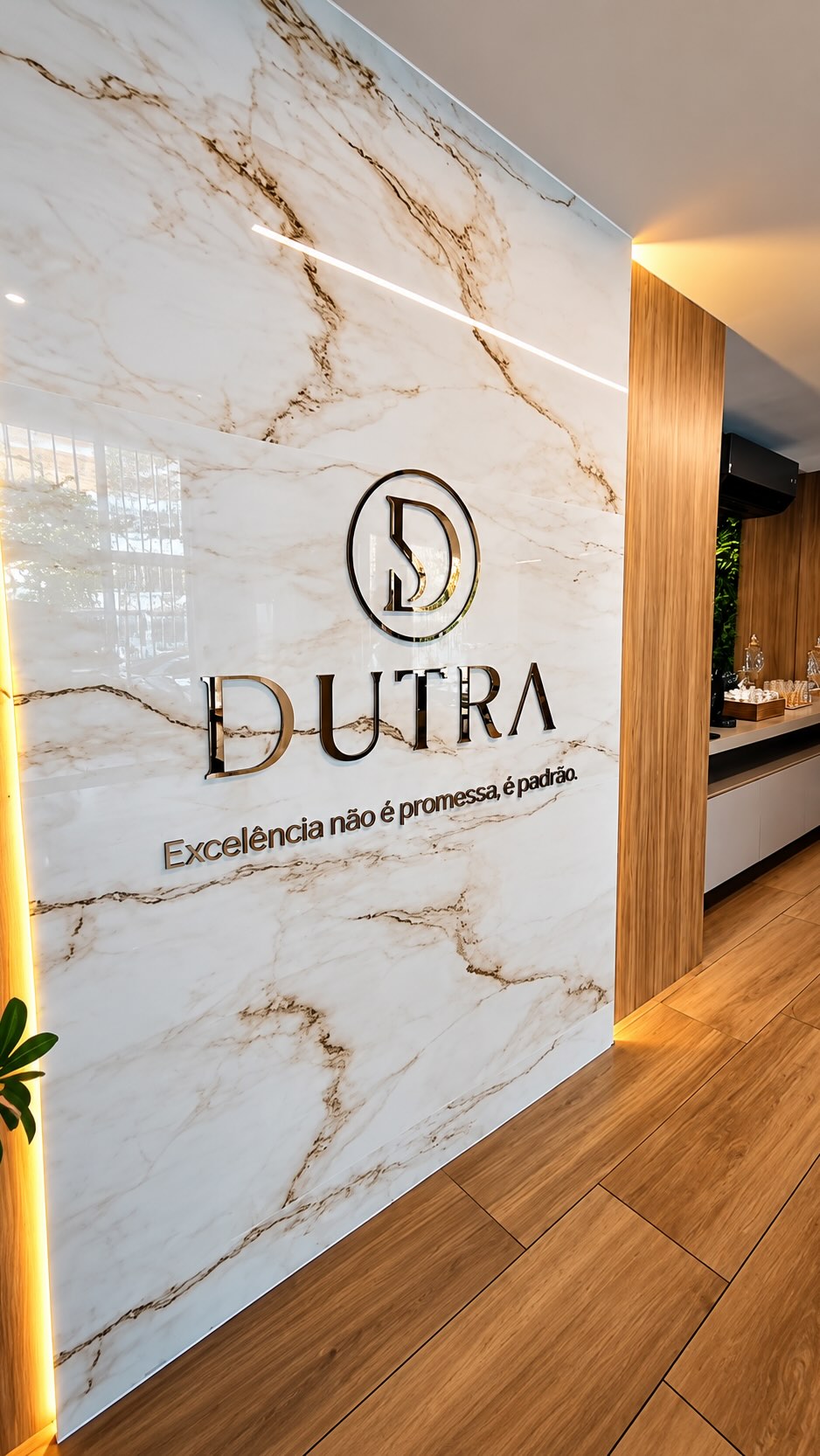 LETREIRO EM ACRÍLICO DOURADO ESPELHADO .
Quando a identidade da marca pede sofisticação, elegância e presença, cada detalhe faz diferença.
O acrílico dourado espelhado transforma o letreiro em parte da decoração, criando um acabamento moderno e marcante para recepções, consultórios, escritórios, lojas e ambientes corporativos.
Sua marca não precisa apenas estar na parede.
Ela precisa ser percebida.
Quer valorizar seu ambiente com um letreiro personalizado?
📲 (31) 3544-1777
Traga sua ideia que na Abrasil faz!
ABRASIL,
Há 29 anos, o nosso negócio é você aparecer!