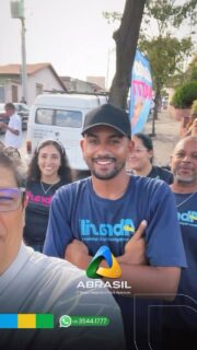 A Abrasil Placas deixou sua marca na Câmara Municipal de São Joaquim de Bicas, com um letreiro que valoriza a fachada e destaca a identidade de um espaço tão importante para a cidade.
Mais do que produzir e instalar, é sobre unir compromisso, cuidado com os detalhes e parceria para fazer acontecer!
Nosso agradecimento ao presidente da Câmara, Edilson Gouveia, e à Lanna, que nos auxiliaram na distribuição da sinalização e acompanharam a instalação do letreiro da fachada. Obrigado pela confiança e pelo apoio durante essa realização!
Parabéns à nossa equipe e a todos os envolvidos! Desejamos muito sucesso e novas conquistas para a cidade de São Joaquim de Bicas.
Sua empresa também merece uma fachada que chama a atenção e fica na memória!
Valorize sua marca com letras-caixa personalizadas da Abrasil. Fale com nossa equipe e solicite seu orçamento!
📲 (31) 3544-1777
ABRASIL, Há 29 anos, o nosso negócio é você aparecer!
#AbrasilPlacas #LetraCaixa #SãoJoaquimDeBicas #ComunicaçãoVisual #Fachadas